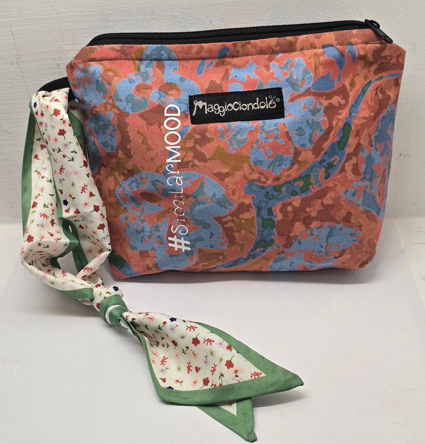 Le #similarMOOD LUXURY" che fastidio" @94